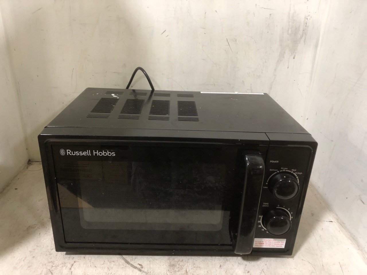 RUSSELL HOBBS TEXTURES COMPACT BLACK MANUAL MICROWAVE RHM1725B