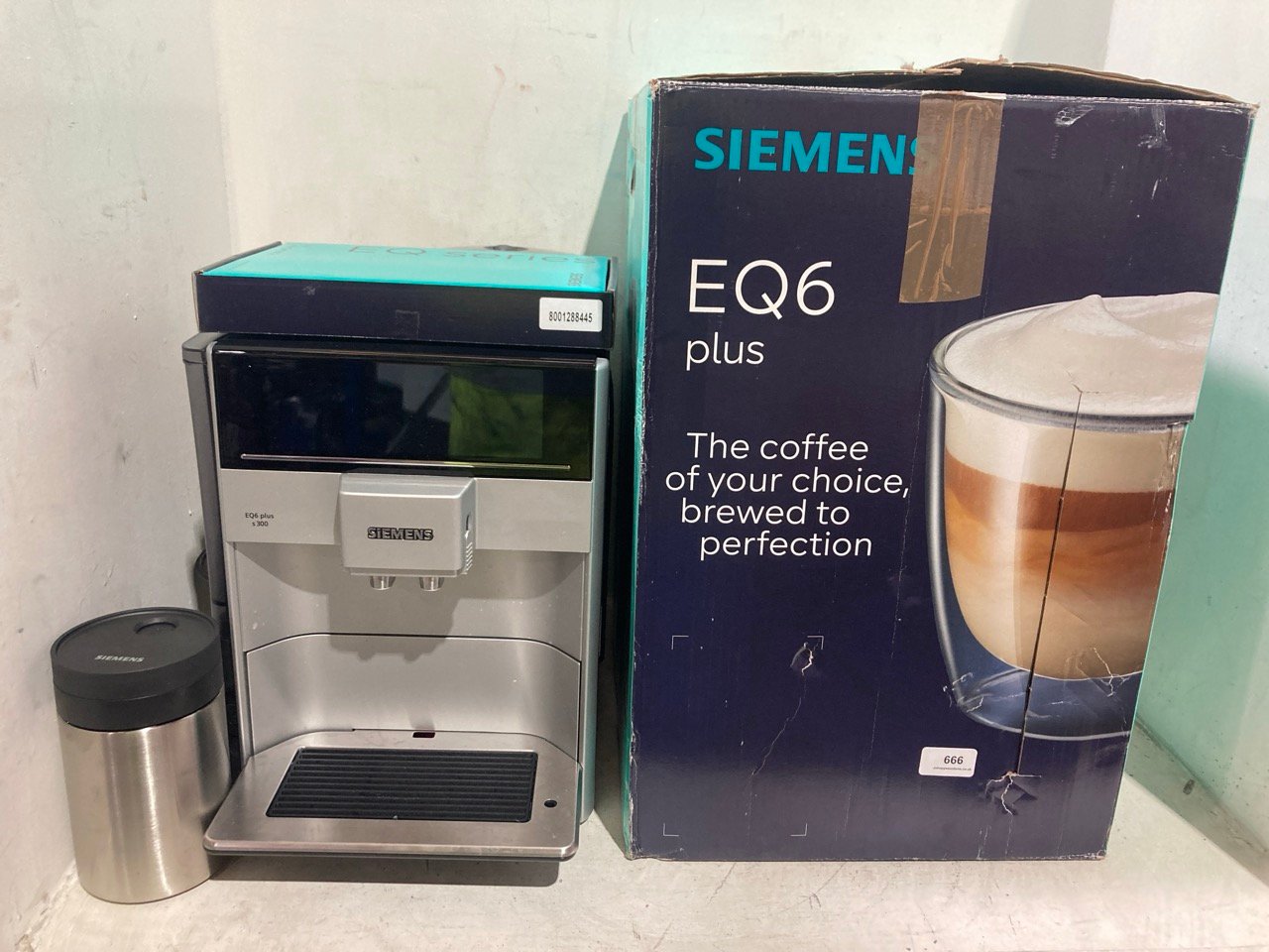 SIEMENS EQ6 PLUS S300 BEAN TO CUP FULLY AUTOMATIC ESPRESSO COFFEE MACHINE WITH MILK SYSTEM - TITANIUM TE653M11GB - RRP £7