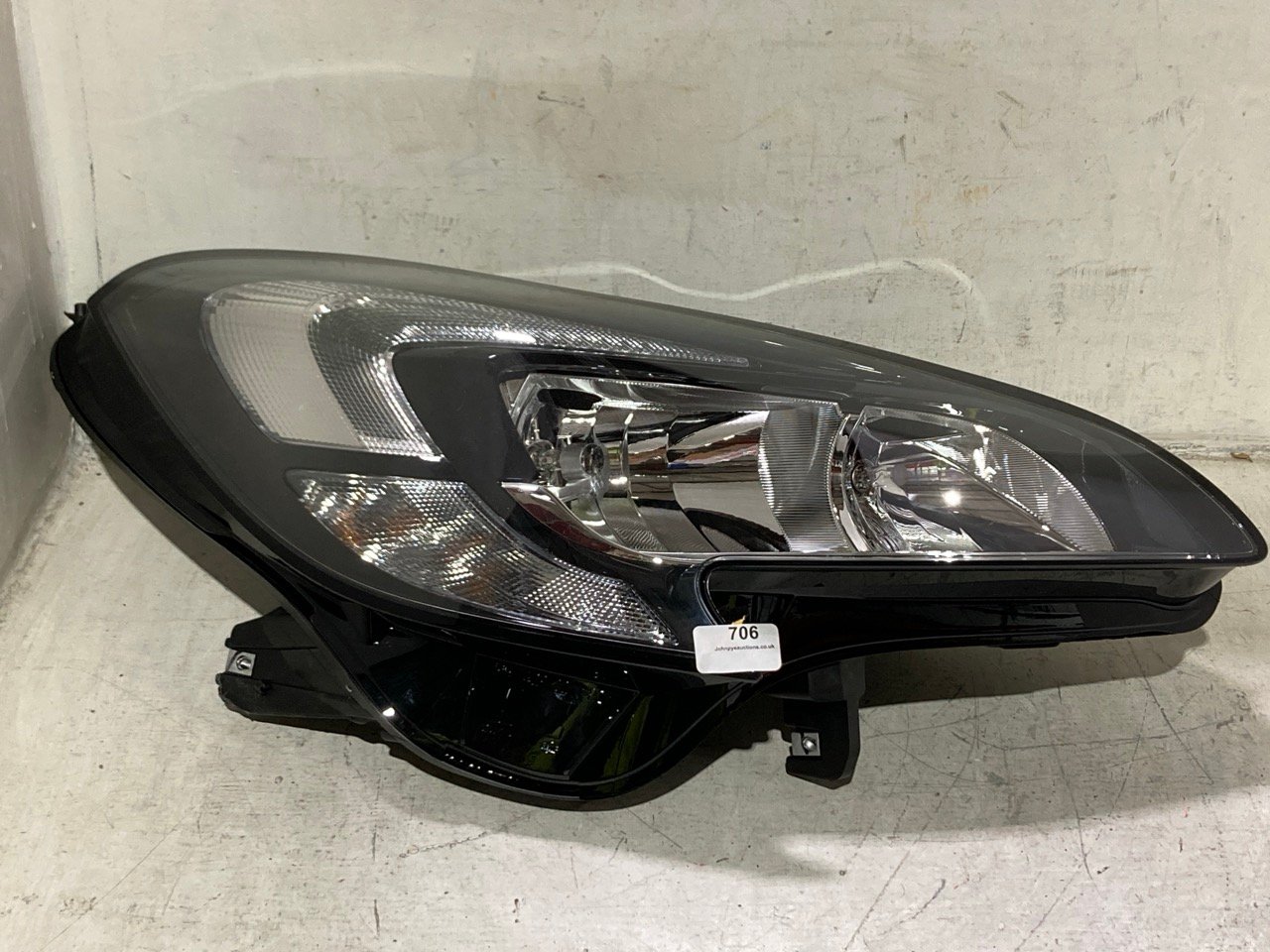 HELLA RIGHT HAND HEAD HEAD LIGHT 1LF 011 830-081 - RRP £483