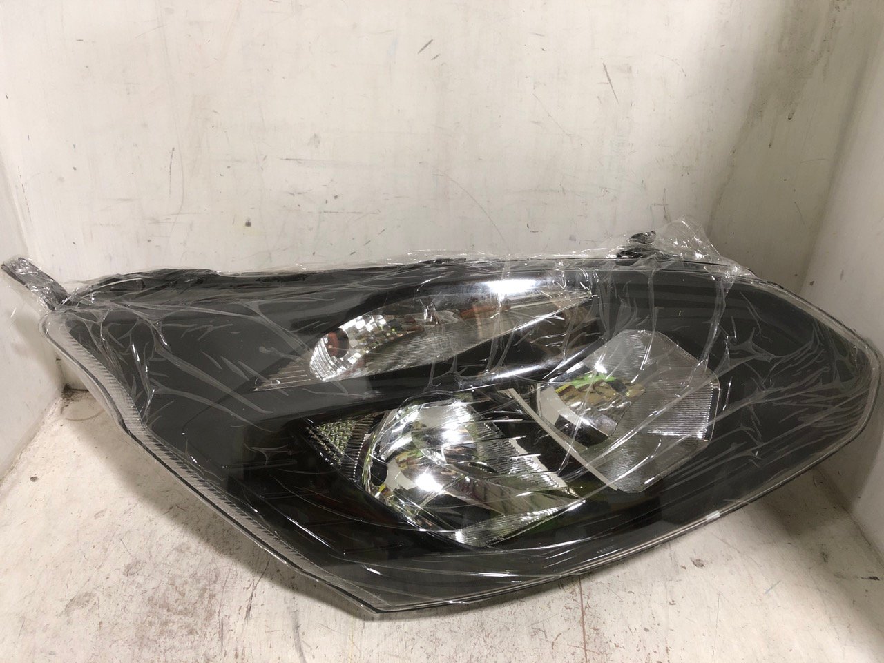 DEPO LEFT HAND HEAD LIGHT 249580 - RRP £175