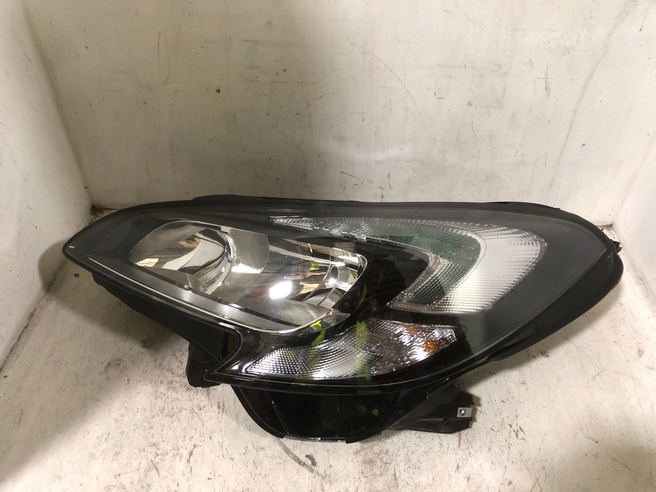 DEPO LEFT HAND HEAD LIGHT 442-1186LMREMN2 - RRP £234