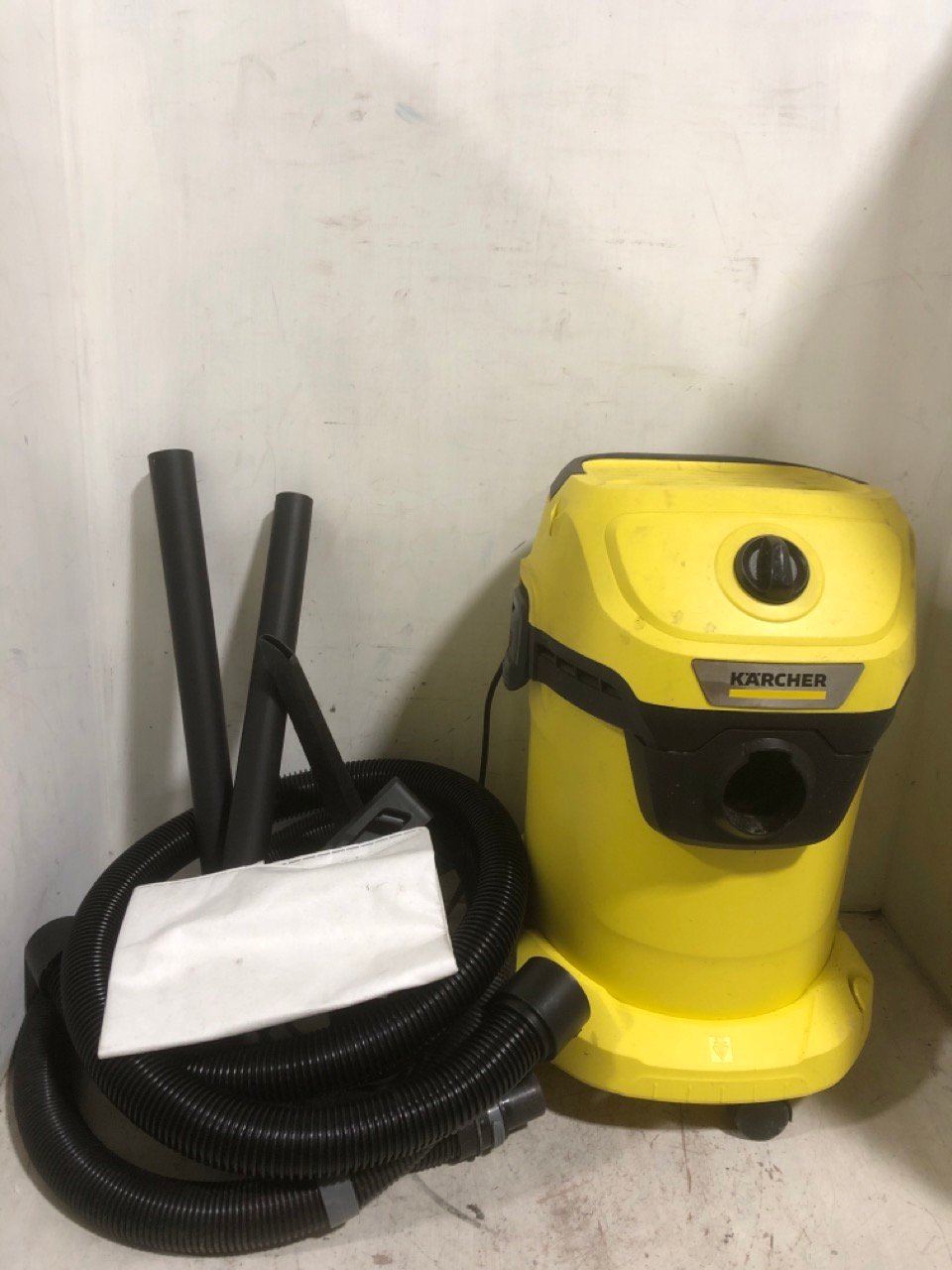 KARCHER WD 3 WET & DRY VACUUM CLEANER 1.628-119.0