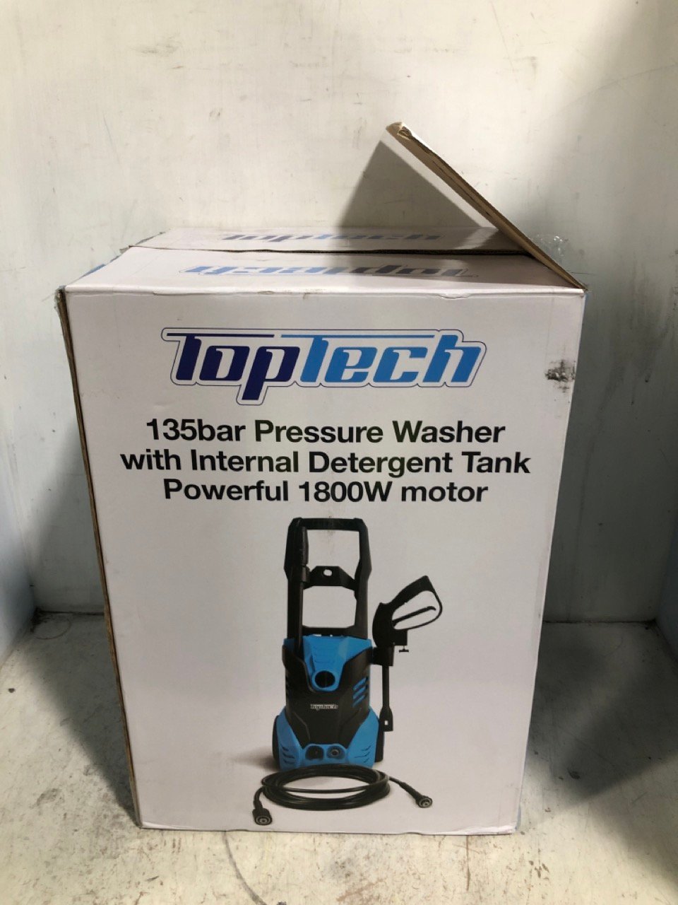 TOP TECH 1800W PRESSURE WASHER WITH INTERNAL DETERGENT TANK 135 BAR