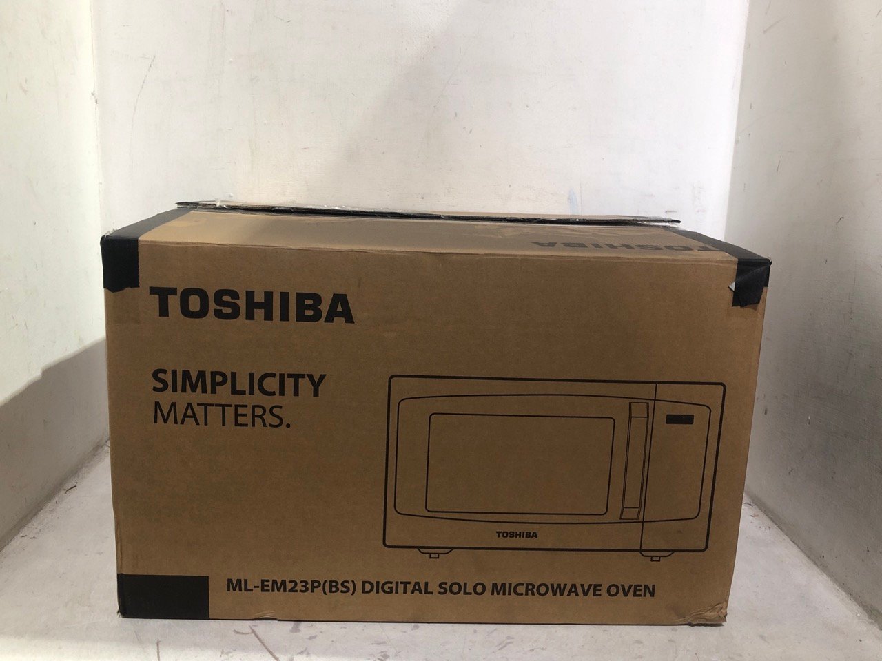 TOSHIBA 800W DIGITAL SOLO MICROWAVE OVEN ML-EM23P(BS)