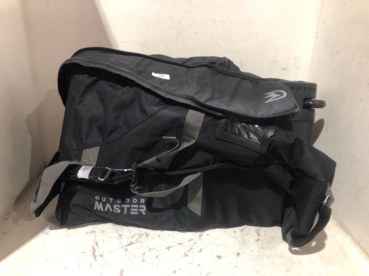 OUTDOOR MASTER GOLF TRAVEL BAG WITH WHEELS