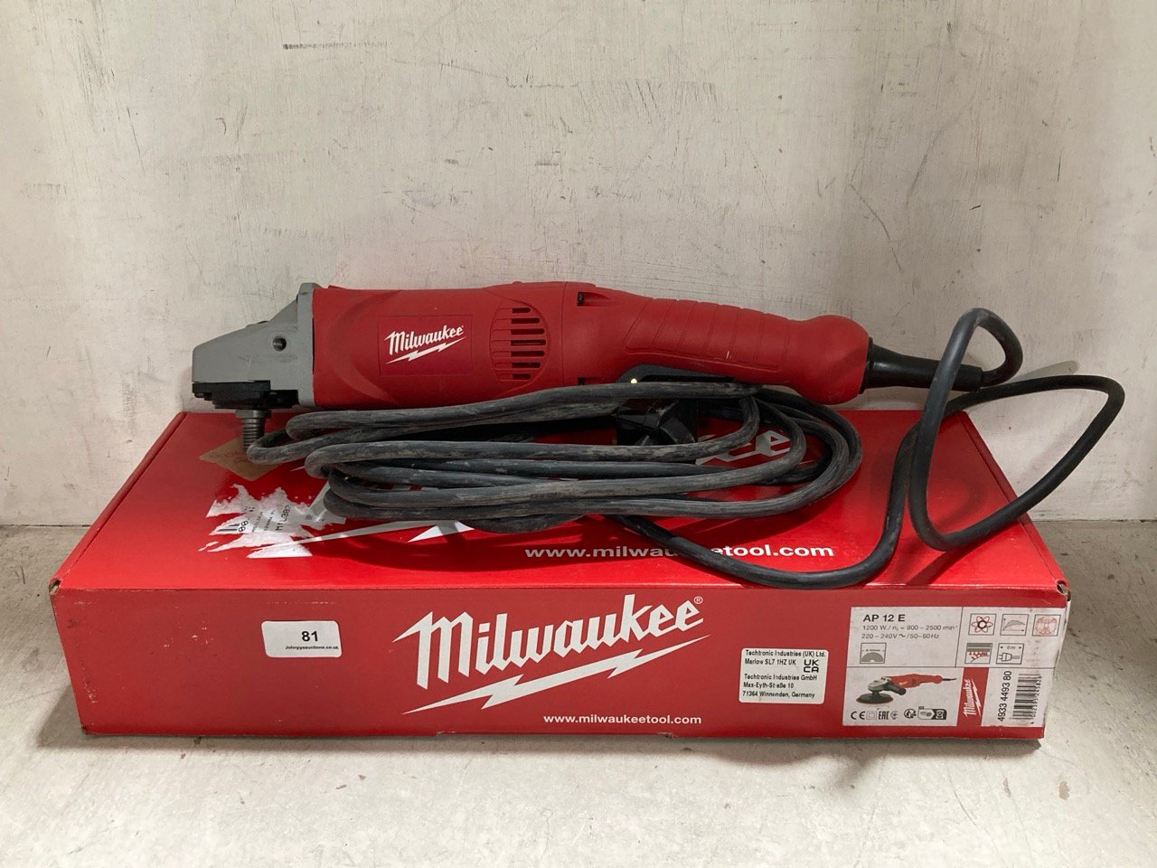 MILWAUKEE 240V 150MM ANGLE POLISHER AP12E - RRP £419