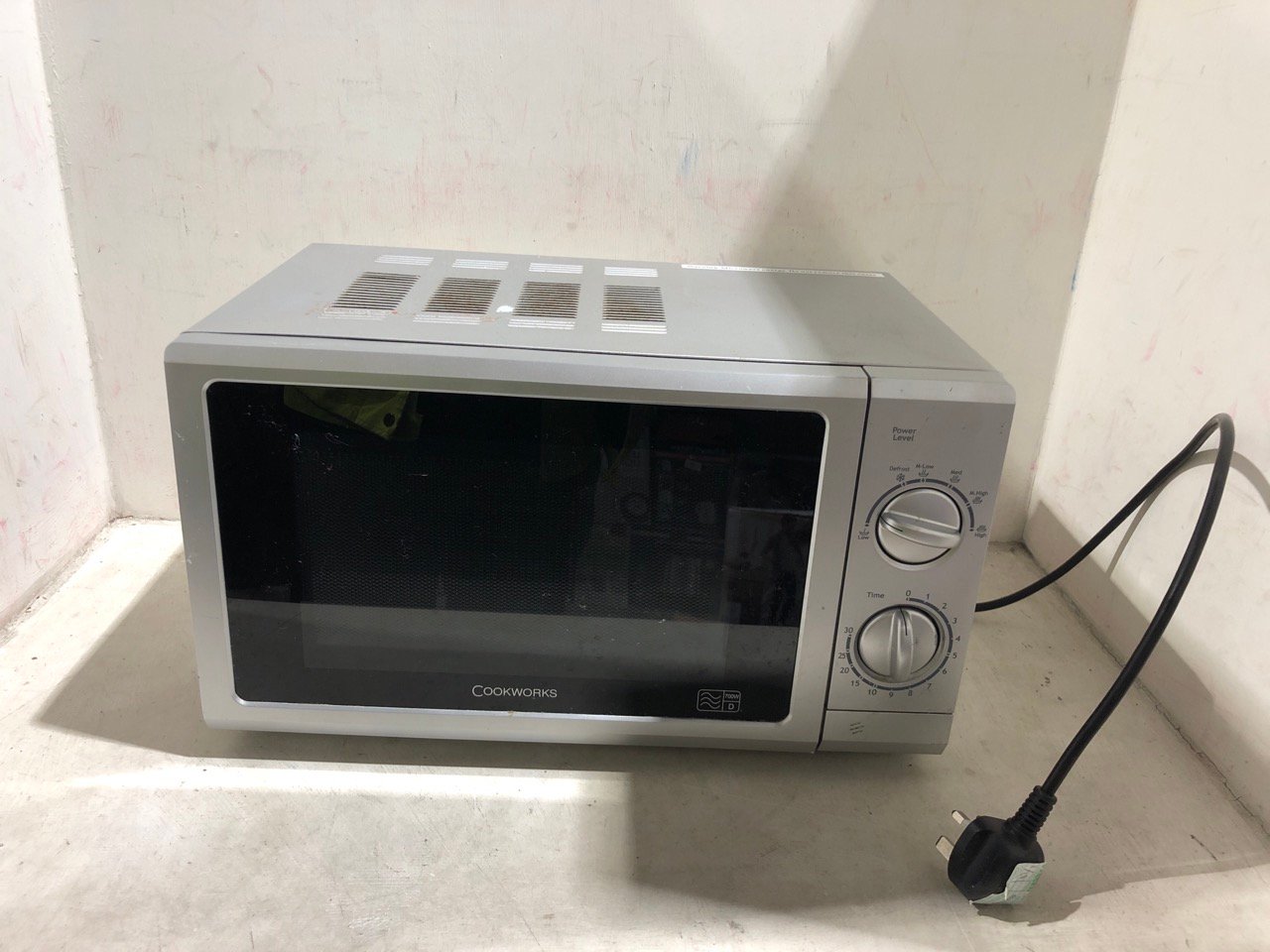 COMFEE 20L 700W MICROWAVE OVEN CM-M202CC(BK)