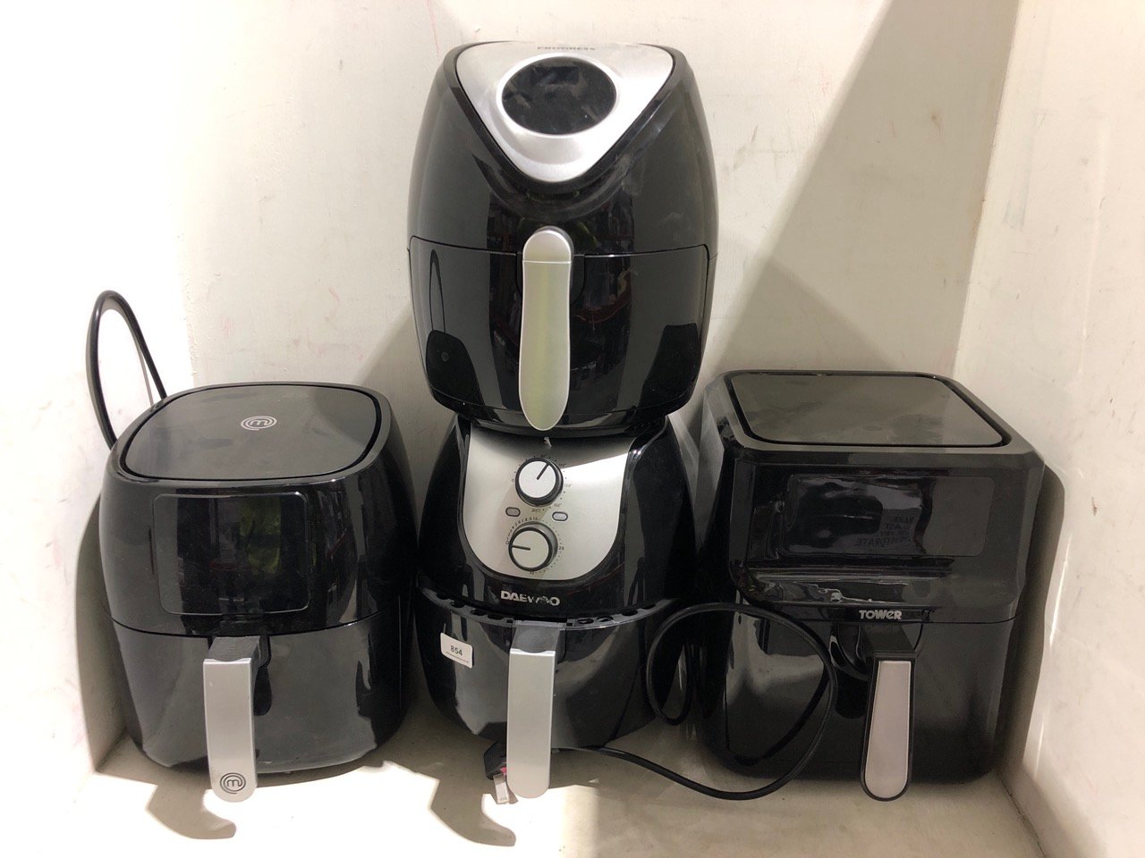 4 X ASSORTED AIR FRYERS TO INCLUDE DAEWOO 4L AIR FRYER BLACK SDA1861