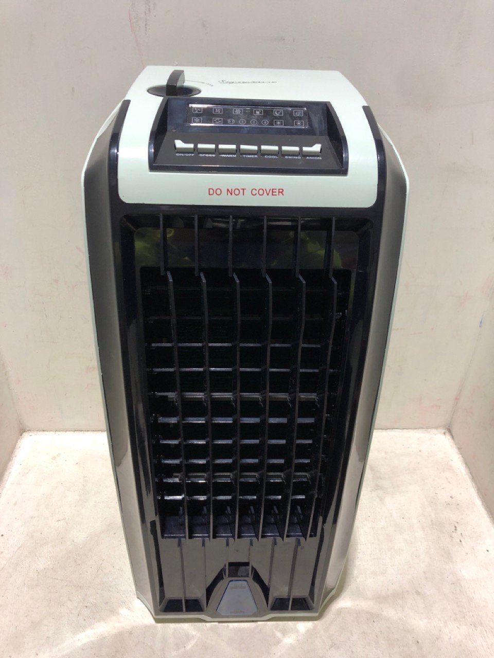 SIGNATURE 4-IN-1 AIR PURIFIER & DEHUMIDIFIER WITH COOLING & HEATING