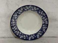 90 X STONE THE CROW SMALL PLATE IN BLUE / WHITE (KERBSIDE PALLET DELIVERY)