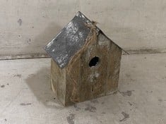 144 X STONE THE CROWS SMALL BIRD HOUSE - TOTAL RRP £576