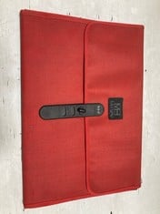 15 X MH WAY FABRIC FOLDER IN RED