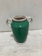 16 X STONE THE CROWS SMALL HANDLED VASE - EMERALD - HEIGHT 24CMS - TOTAL RRP £288