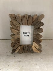 45 X STONE THE CROWS PHOTOFRAME - 4" X 6" - SHAPED - HEIGHT 30CMS - TOTAL RRP £1485