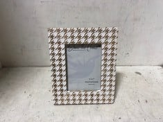 48 X STONE THE CROWS 5" X 7" PHOTOFRAME - DOG TOOTH - (H) 26 X (W) 21.5 X (D) 2 CM - TOTAL RRP £1584