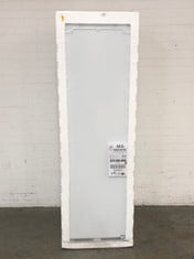 AEG 6000 INTEGRATED TALL FRIDGE IN WHITE - MODEL NO. SKE818E1DC - RRP £930