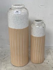 2 X HOLMER VASES IN SMALL AND LARGE IN WHITE NATURAL - ITEM NO. 870910 (COLLECTION ONLY)