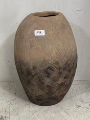 TERRAIN LARGE VASE BLACK/NATURAL (COLLECTION ONLY)