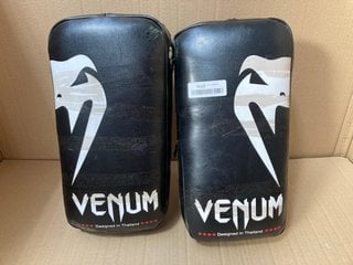 PAIR OF VENUM LIGHT KICK LEATHER BOXING PADS IN BLACK/WHITE: LOCATION - BR5