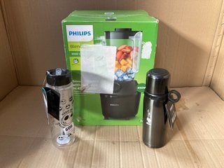 3 X ASSORTED KITCHEN ITEMS TO INCLUDE PHILIPS 3000 SERIES BLENDER: LOCATION - BR4