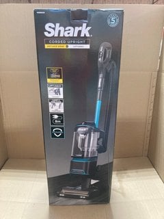 SHARK CORDED UPRIGHT ANTI HAIR WRAP VACUUM CLEANER - MODEL: NZ689OUK: LOCATION - BR3