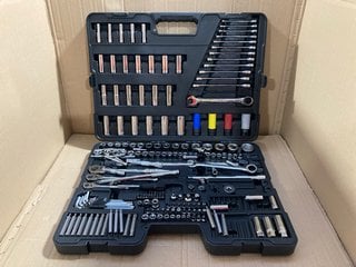 ADVANCED 200 PIECE SPANNER AND RATCHET SET WITH CARRY CASE IN BLACK: LOCATION - BR14