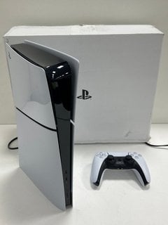 SONY PLAYSTATION5 (SLIM)DIGITAL EDITION 1TB GAMES CONSOLE IN WHITE: MODEL NO CFI-2016 B01Y (WITH ACCESSORIES AS PHOTOGRAPHED) [JPTM128034]. THIS PRODUCT IS FULLY FUNCTIONAL AND IS PART OF OUR PREMIUM