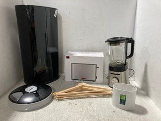 QTY OF ASSORTED HOUSE HOLD ITEMS TO INCLUDE JOHN LEWIS AND PARTNERS BRUSHED STAINLESS STEEL 2 SLICE TOASTER: LOCATION - G18