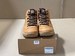 CC-LOS C48F LACE UP WALKING BOOTS IN CAMEL SIZE: 44 EU: LOCATION - E5