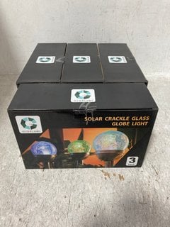 4 X GIGALUMI SOLAR CRACKLE GLASS GLOBE LIGHTS: LOCATION - G17