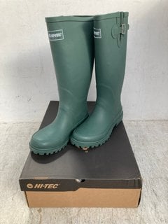 HI - TEC MENS MORPHEUS WELLIES IN GREEN SIZE: 7: LOCATION - E14