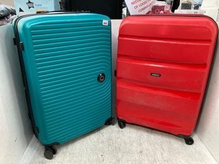 2 X ASSORTED MEDIUM SIZED HARDSHELL TRAVEL SUITCASES IN TEAL AND RED: LOCATION - F14