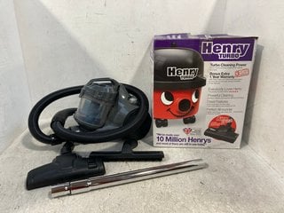 2 X ASSORTED HOUSE HOLD ITEMS TO INCLUDE HENRY TURBO VACUUM CLEANER: LOCATION - F13