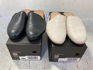 2 X VIONIC WOMENS LEATHER OPEN BACK SHOES IN BLACK AND DARK CREAM SIZE: 7: LOCATION - F4