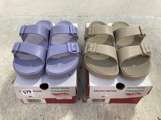 2 X SKECHERS FOAMIES RUBBER BUCKLE SANDALS IN LILAC AND GREY SIZE: 6: LOCATION - F3