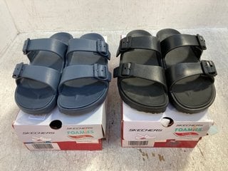 2 X SKECHERS FOAMIES RUBBER BUCKLE SANDALS IN BLACK AND NAVY SIZE: 6 AND 7: LOCATION - F3