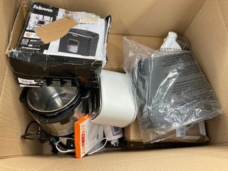 PALLET OF ASSORTED ELECTRICAL ITEMS TO INCLUDE KENWOOD 2 SLICE TOASTER IN CREAM: LOCATION - A6 (KERBSIDE PALLET DELIVERY)