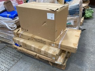 PALLET OF ASSORTED FURNITURE ITEMS TO INCLUDE SOHO HOUSE ESME TABLE LAMP IN GREEN & WHITE: LOCATION - A7 (KERBSIDE PALLET DELIVERY)