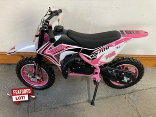 (COLLECTION ONLY) X-PRO BOLT 50CC 709 CHILDRENS DIRT BIKE IN PINK/WHITE/BLACK - RRP £209: LOCATION - A1