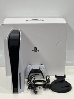 SONY PLAYSTATION 5 825 GB GAMES CONSOLE IN WHITE: MODEL NO CFI-1216A (WITH BOX & ALL ACCESSORIES) [JPTM127919]