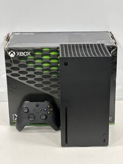 MICROSOFT XBOX SERIES X 1 TB GAMES CONSOLE IN BLACK: MODEL NO 1882 (WITH BOX, WIRELESS CONTROLLER AND MAINS POWER CABLE) [JPTM127962]