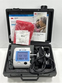 3M ACTI V.A.C. THERAPY UNIT MEDICAL TREATMENT DEVICE: MODEL NO 60095E (WITH MAINS POWER ADAPTER AND CARRY CASE) [JPTM128124]