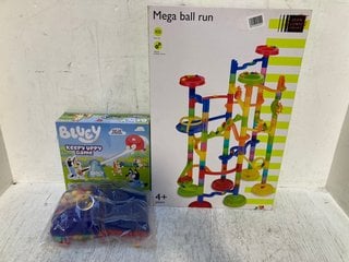 3 X JOHN LEWIS & PARTNERS KIDS TOYS TO INCLUDE BLUEY KEEPY UPPY GAME: LOCATION - A10