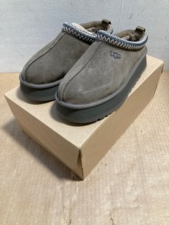 UGG TAZZ SLIPPER HICKORY WOMENS UK SIZE 8 - RRP £137: LOCATION - A11