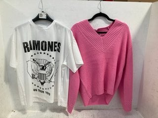 MINT VELVET IVORY RAMONES GRAPHIC T-SHIRT UK SIZE L TO INCLUDE MINT VELVET PINK COTTON BLEND JUMPER UK SIZE M: LOCATION - B3