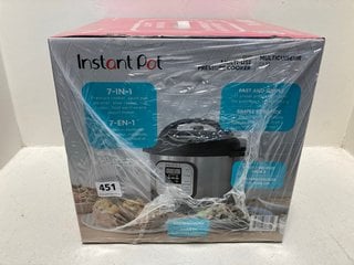 INSTANT POT DUO MULTI-USE PRESSURE COOKER: LOCATION - B0