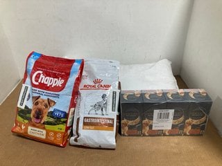 4 X ASSORTED PET FOOD ITEMS TO INCLUDE ROYAL CANIN GASTROINTESTINAL DOG FOOD BBE: FEB 2026: LOCATION - B7