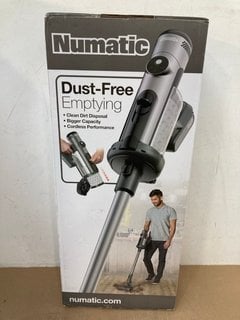 NUMATIC QUICK CORDLESS VACUUM CLEANER - NQ100 - RRP £432.70: LOCATION - B9