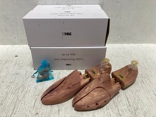 5 X H&S CEDAR WOOD SHOES - TREE: LOCATION - B10