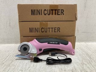 4 X CORDLESS MINI CUTTERS IN PINK: LOCATION - B10